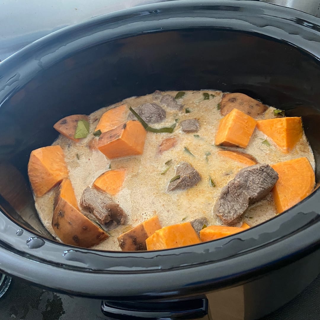 slow cooker beef curry