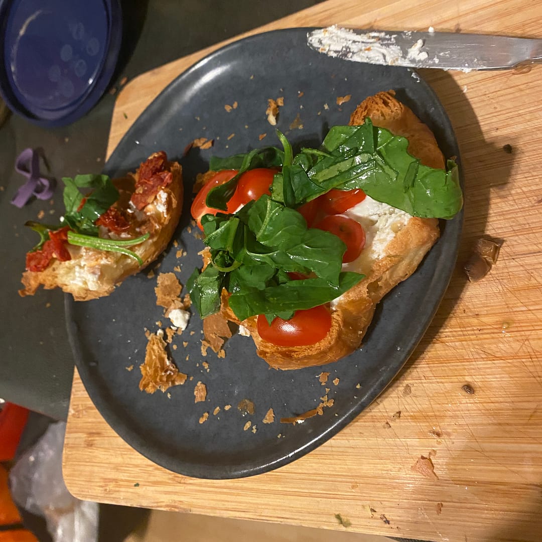 tomato, goats cheese, spinach on toast